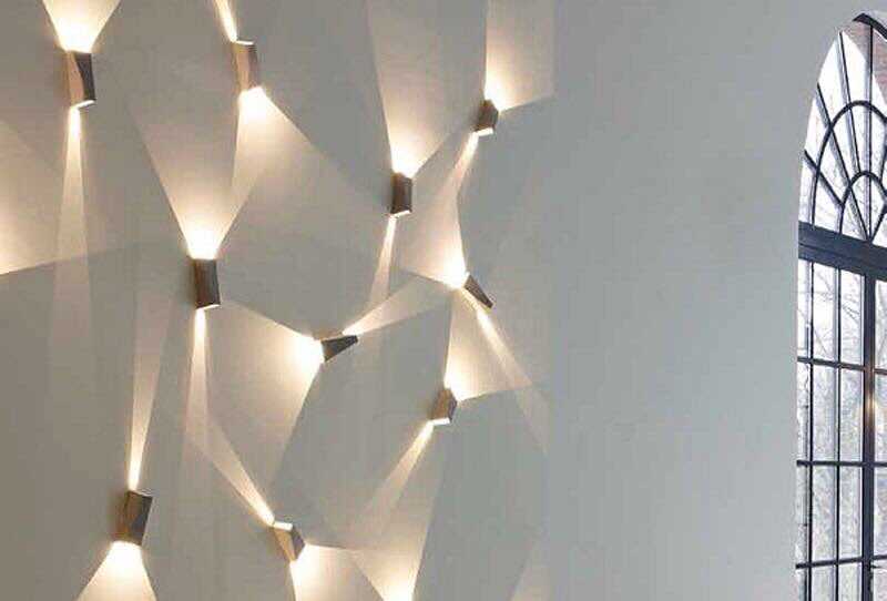 Декоративный светильник на стену