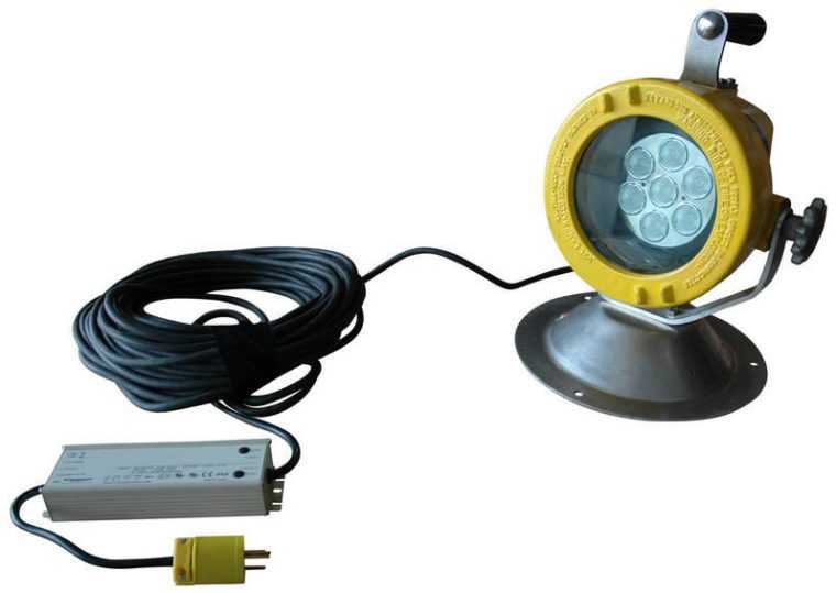 Переносной светодиодный прожектор с удлинителем