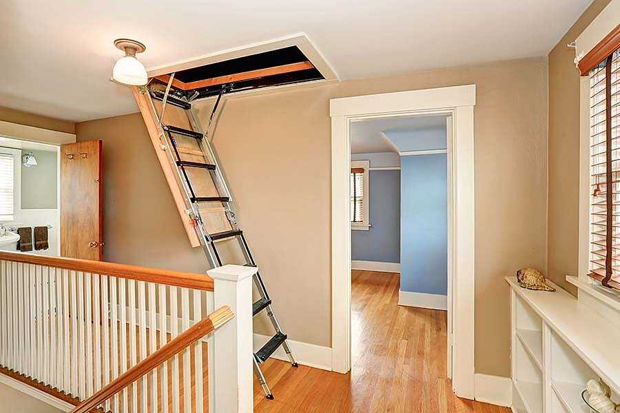 Освещение лестницы на чердак